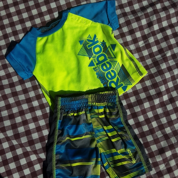 🍀3/15 Little baby boy Reebok Activewear Set size 0-3 - Picture 3 of 10